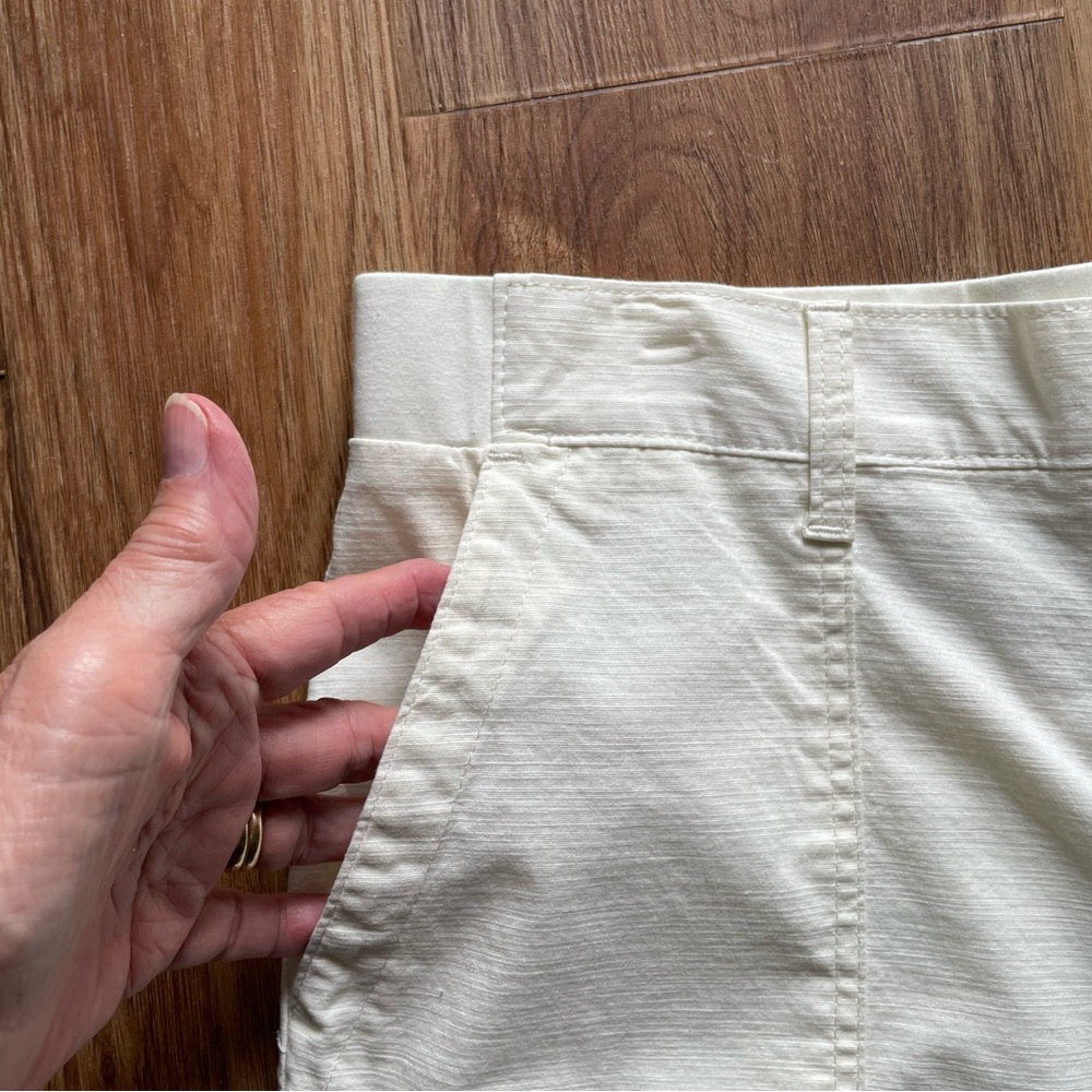 Lee Women's High-Rise Cream Utility Shorts - Picture 4 of 7